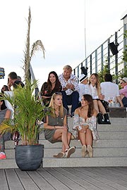 buffet Kull bar Rooftop Pop Up auf zwei Ebenen vom 01.-17.08.2019 auf der Hoch5 Dachterrasse am Ostbahnhof